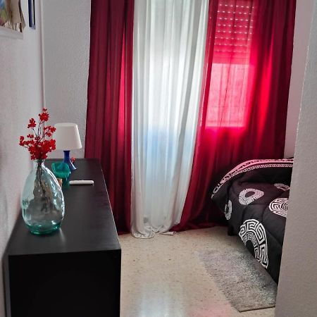 Apartamento Frente A Palacio De Congresos Seville Luaran gambar