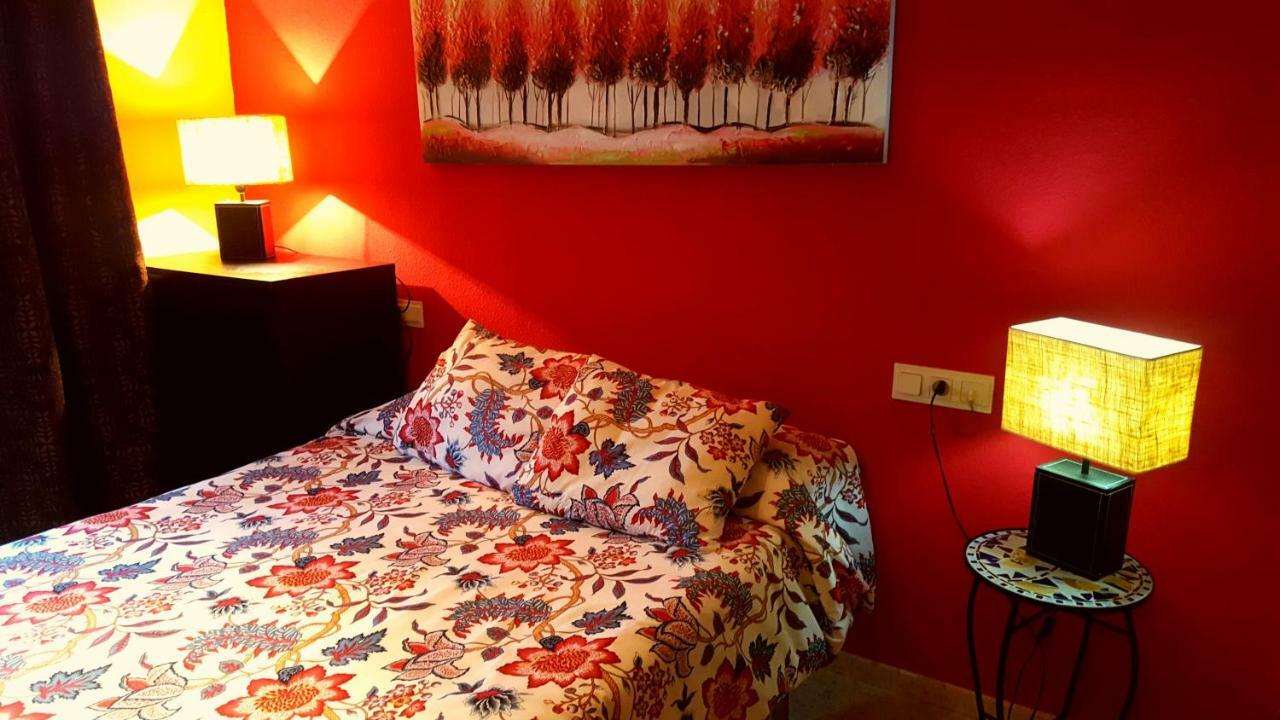 Apartamento Frente A Palacio De Congresos Seville Luaran gambar
